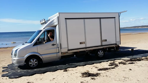 Camino en la playa